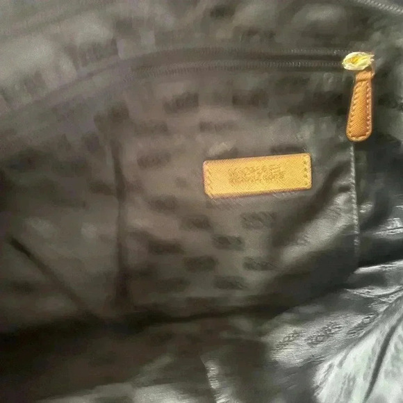 Michael kors large tote - Picture 3 of 6
